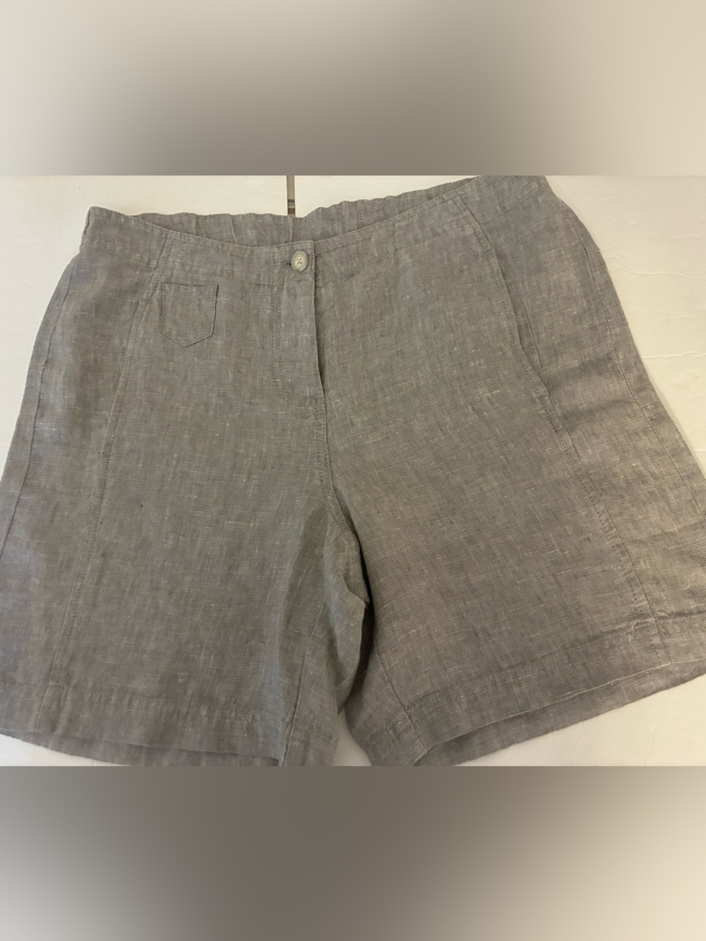 Women J Jill Love Linen gray Bermuda shorts 100% Linen 10 Beach Preppy Coastal